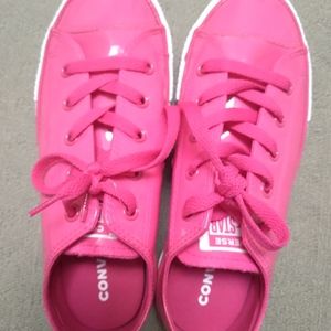 3 x converse shoes